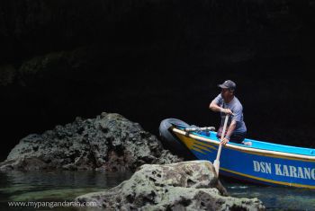 Sensasi Ketika Berperahu di Sungai Green Canyon