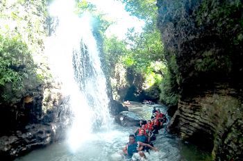 Serunya Rafting Di Sungai Santirah