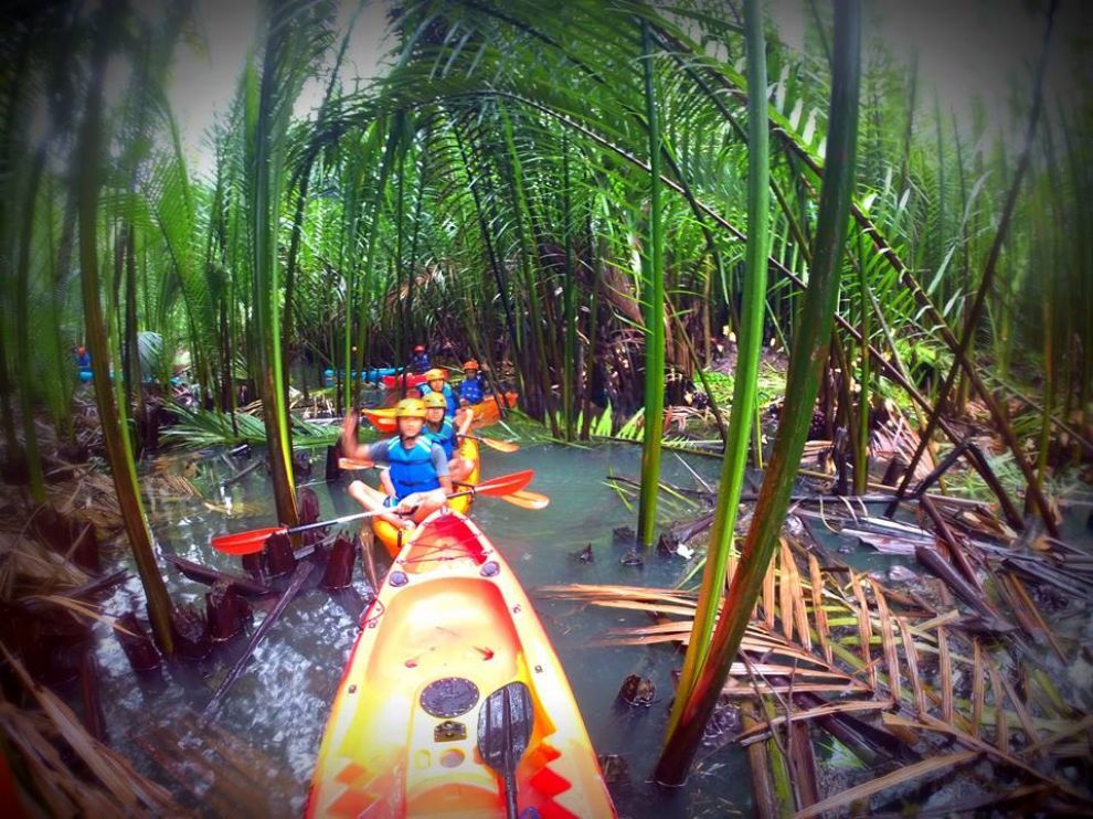 Wisata Kayak Kini Semakin di Gemari