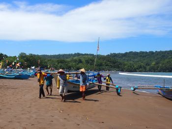 Tukang Egoh Perahu