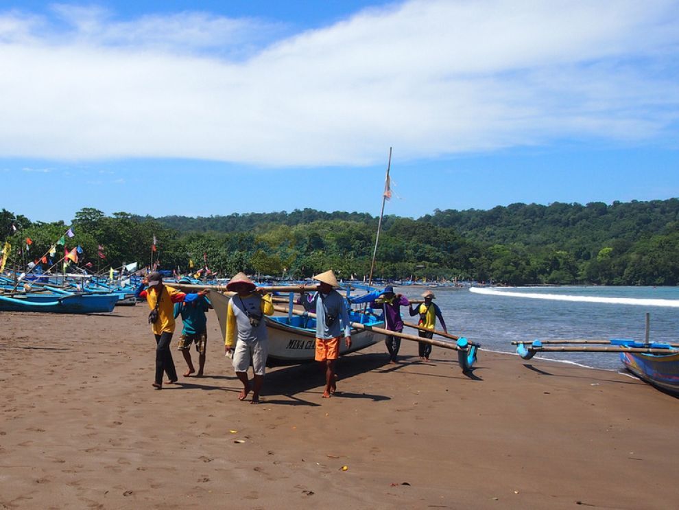 Tukang Egoh Perahu