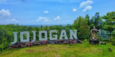 Indahnya Pemandangan Alam Dari Bukit Jojogan