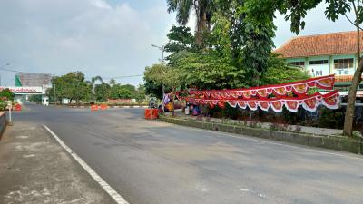 Jelang 17 Agustus 2022, Pedagang Bendera Menjamur di Pangandaran 