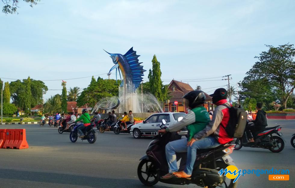 Ngabuburit Jelang Berbuka Puasa