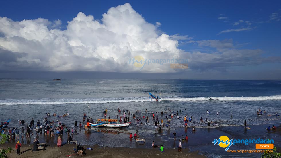 Potret Kondisi Pantai Barat Menjelang Bulan Ramadhan