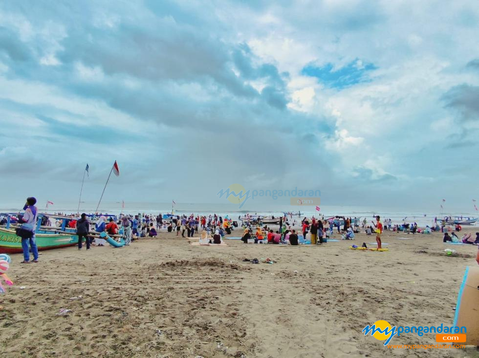 Potret Kondisi Pantai Barat Pangandaran