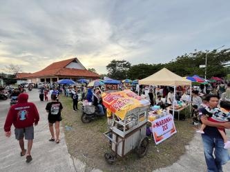 Potret Ngabuburit Ramadan 2026 di Pelabuhan PPI Cikidang, Babakan Pangandaran