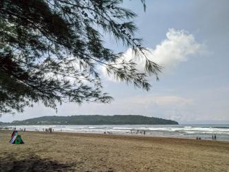 Potret Pantai Barat Pangandaran PPKM Level 1 