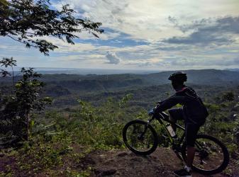 Potret Pesona Pangandaran Dari Atas Bukit 